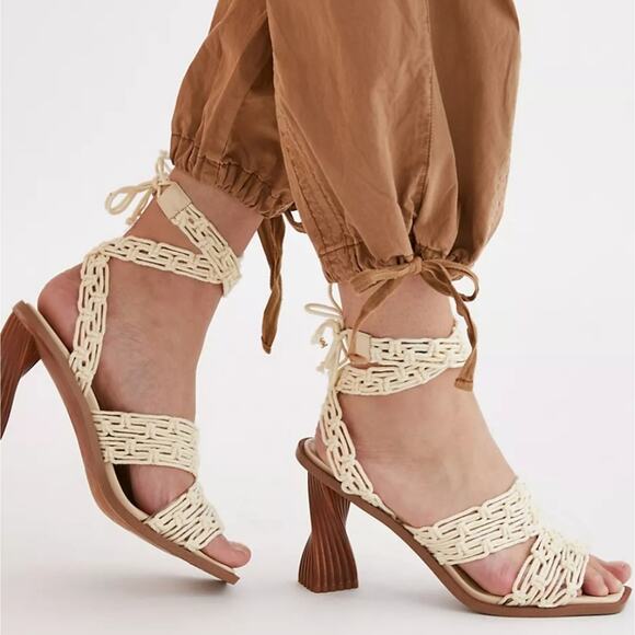 Sam Edelman Harleigh Heels - Picture 1 of 12